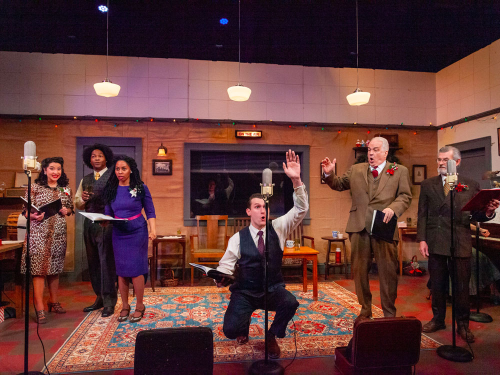 Review: Gamm's 'It's a Wonderful Life' Is a Welcome Holiday Tradition