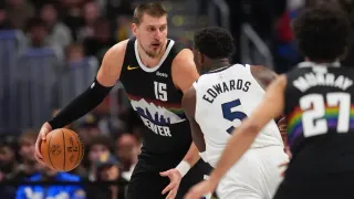 Nikola Jokic Breaks Steph Curry's Record With 18 Points in OT and Nuggets Set Mark With 27 OT Points